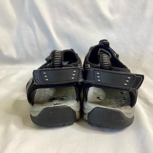 Hi-Tec Hiking Sandals - Picture 4 of 7